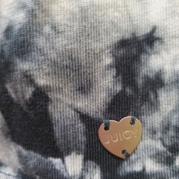 Juicy by juicy Couture women's shorts Pitch Black Bleach TRK Tie Dye Sz XS new - Picture 6 of 9